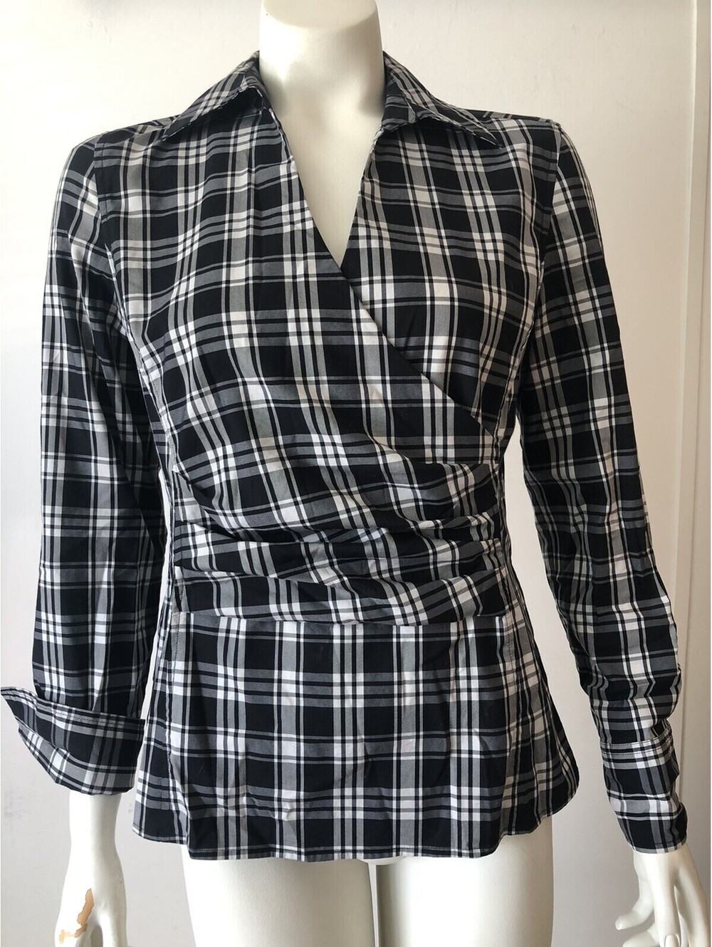 Talbots Womens 6 Fitted Blouse Crossover Front Vneck Collar Black Ivory Plaid